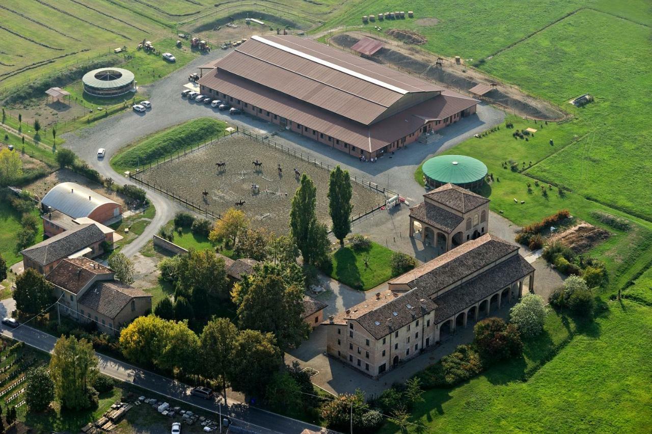 מלון פוטנלאטו Agriturismo Corte Ghiara מראה חיצוני תמונה