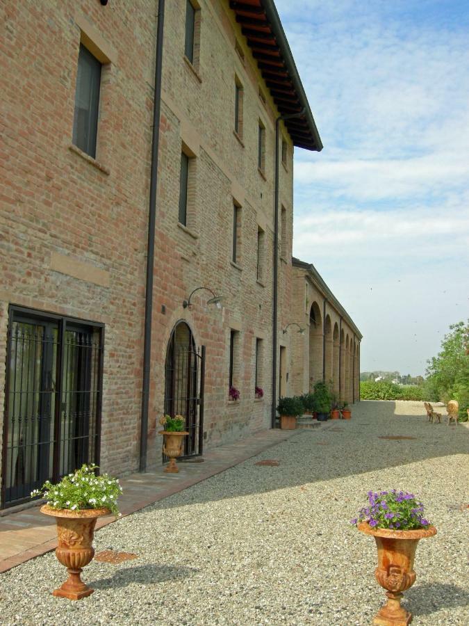 מלון פוטנלאטו Agriturismo Corte Ghiara מראה חיצוני תמונה