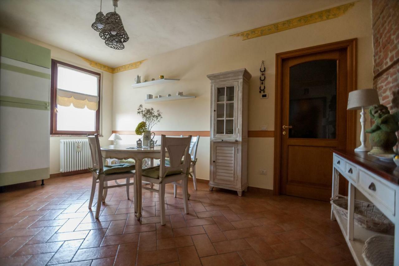 מלון פוטנלאטו Agriturismo Corte Ghiara מראה חיצוני תמונה