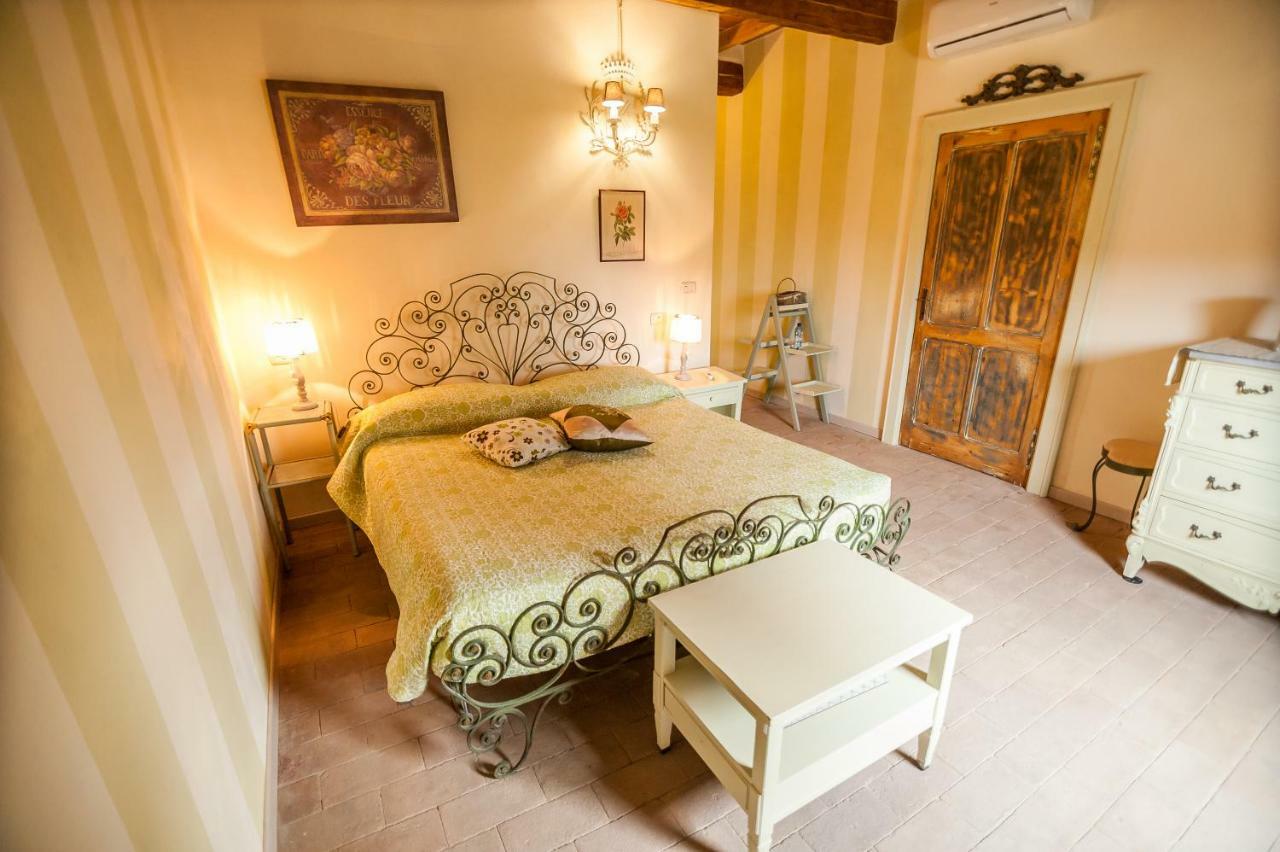 מלון פוטנלאטו Agriturismo Corte Ghiara מראה חיצוני תמונה